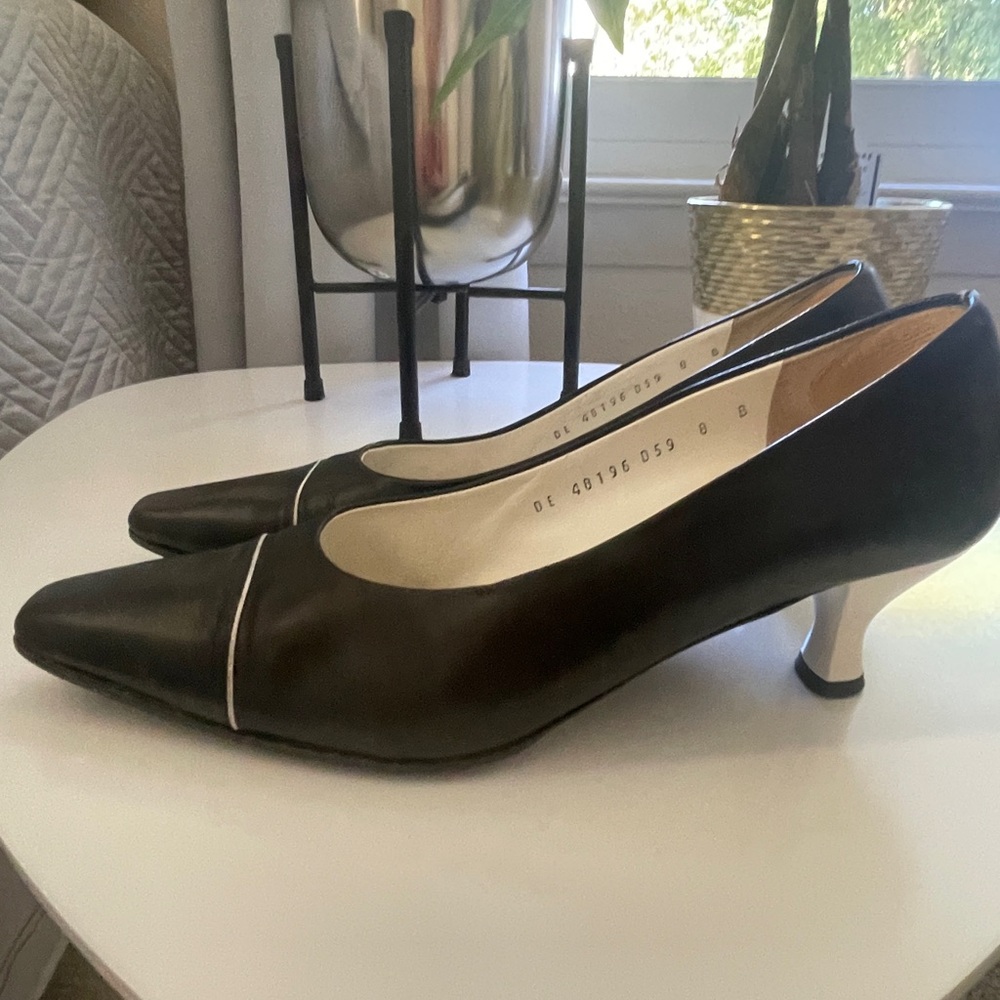 Elegant Black Leather Women's Heels